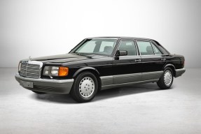 1986 Mercedes-Benz 560 SEL