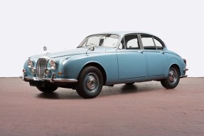 1968 Daimler V8 250