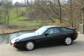 1987 Porsche 928 S4