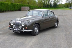 1968 Daimler V8 250