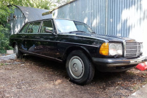 1980 Mercedes-Benz 250