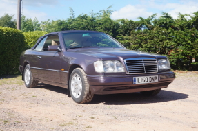 1993 Mercedes-Benz E 220