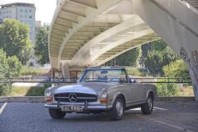 1969 Mercedes-Benz 280 SL