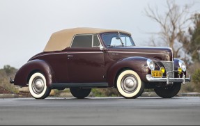 1940 Ford DeLuxe