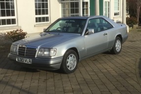 1993 Mercedes-Benz E 220