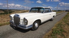 1971 Mercedes-Benz 220 SE Coupe