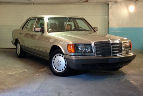 1988 Mercedes-Benz 560 SEL