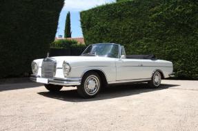 1964 Mercedes-Benz 220 SE Cabriolet