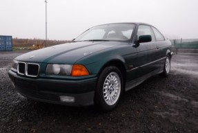 1995 BMW 320i