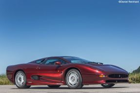 1993 Jaguar XJ220