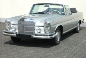 1966 Mercedes-Benz 250 SE Cabriolet