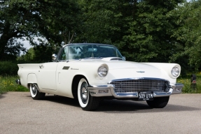 1957 Ford Thunderbird