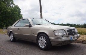 1993 Mercedes-Benz E 320