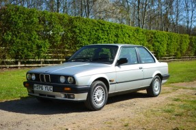 1991 BMW 320i