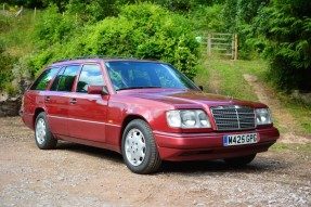 1994 Mercedes-Benz E 220