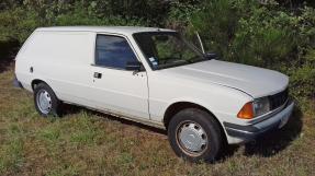 1983 Peugeot 305