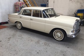 1967 Mercedes-Benz 200