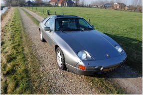 1989 Porsche 928 S4