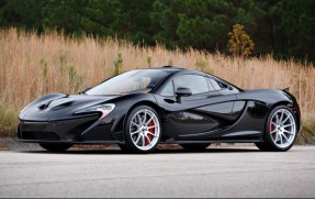 2015 McLaren P1