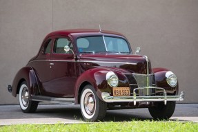 1940 Ford DeLuxe