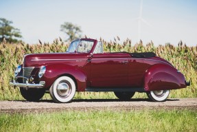 1940 Ford DeLuxe