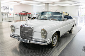 1962 Mercedes-Benz 220 SE Cabriolet