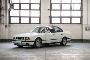 1991 BMW M5