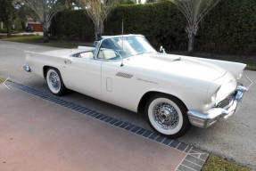 1957 Ford Thunderbird