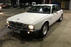 1990 Jaguar XJ6