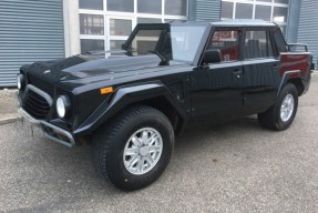 1992 Lamborghini LM002