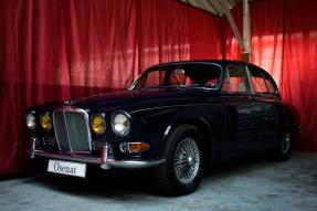 1968 Jaguar 420