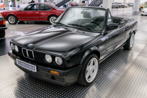 1992 BMW 318i