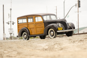 1938 Ford DeLuxe