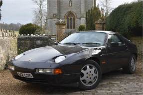 1990 Porsche 928 S4