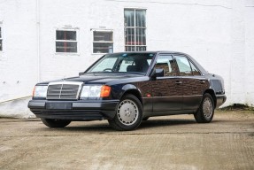 1990 Mercedes-Benz 260E