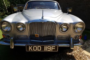 1967 Jaguar 420