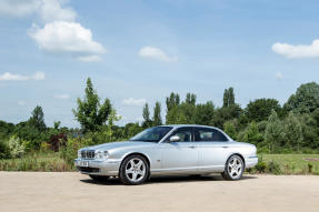 2010 Jaguar XJ8