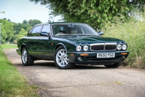 1998 Jaguar XJ8