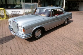 1966 Mercedes-Benz 300 SE Coupe