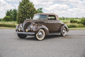 1938 Ford DeLuxe