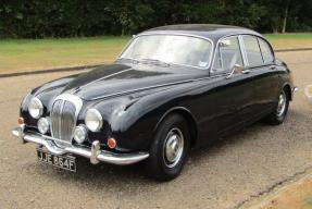 1968 Daimler V8 250