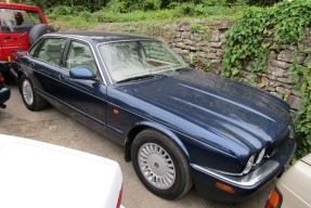 1998 Jaguar XJ8