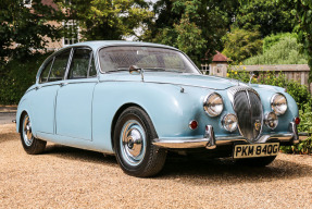 1968 Daimler V8 250