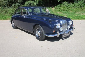 1968 Daimler V8 250