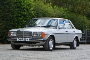 1985 Mercedes-Benz 230 E