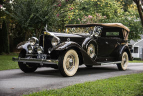 1933 Packard Super Eight