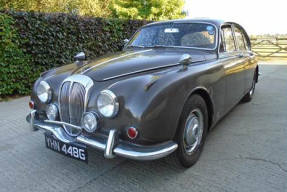 1969 Daimler V8 250