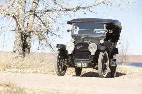 1915 Packard 1-35