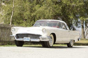 1957 Ford Thunderbird