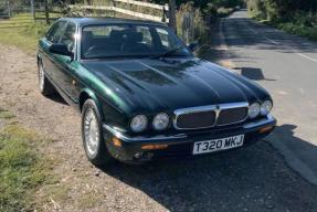 1999 Jaguar XJ8